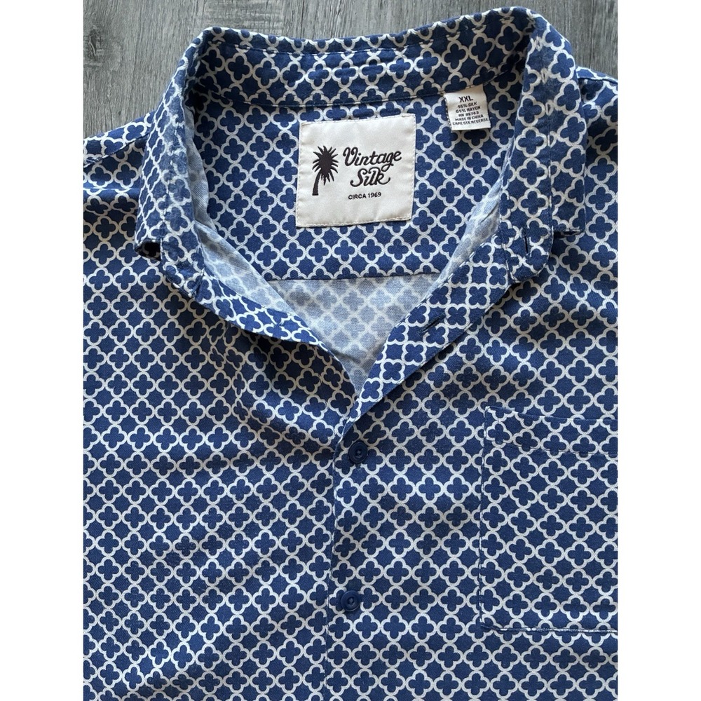 Silk Circa 1969 Mens XXL Short Sleeve Button Down Blue Geometric Diamond Print